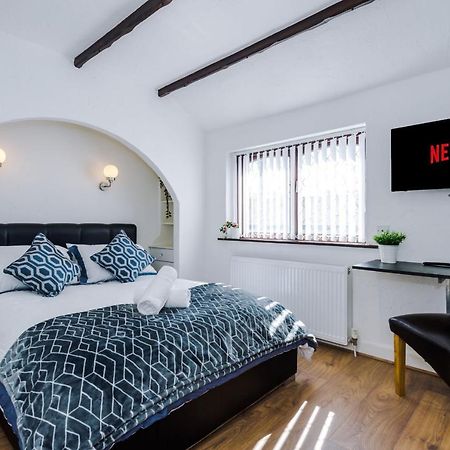 Sunshine Cottage By Happy Sunshine Stay Golborne Esterno foto