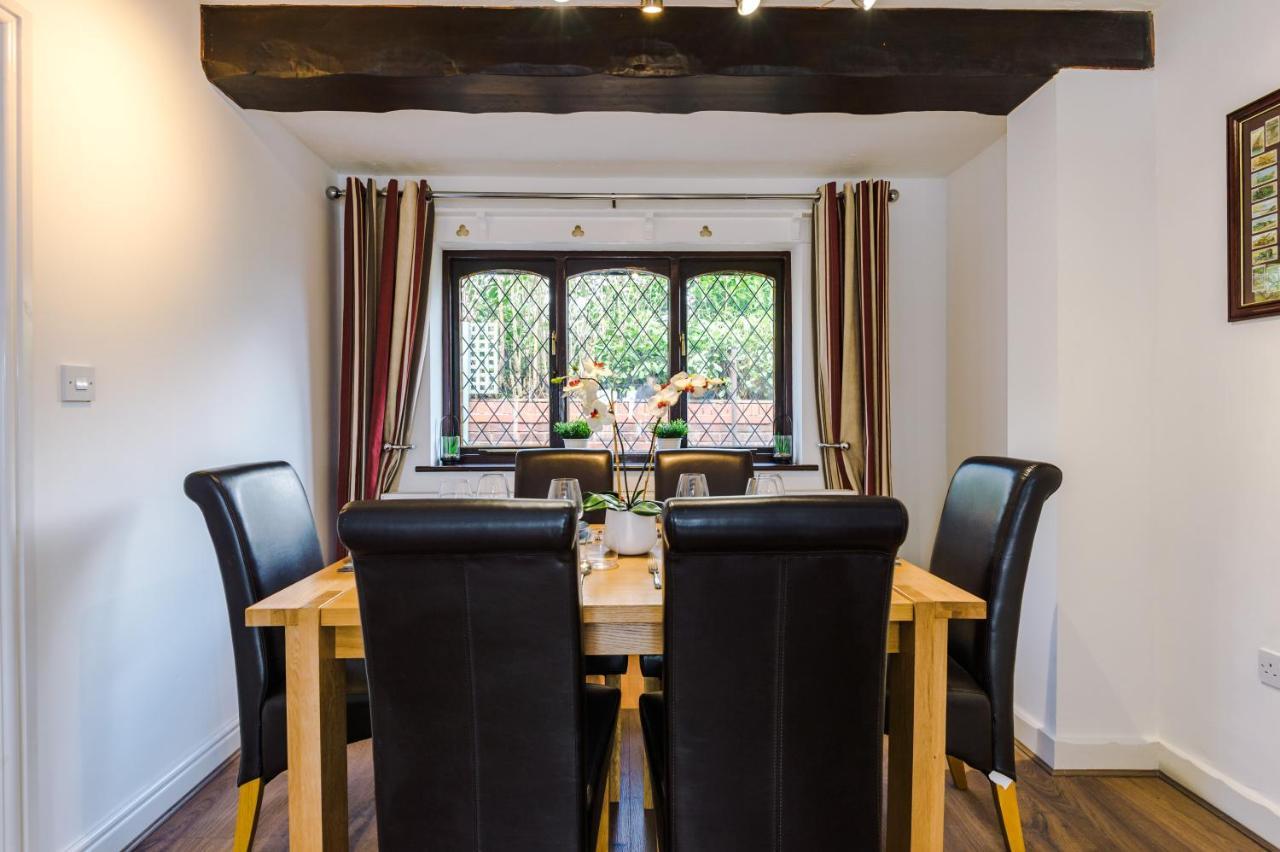 Sunshine Cottage By Happy Sunshine Stay Golborne Esterno foto