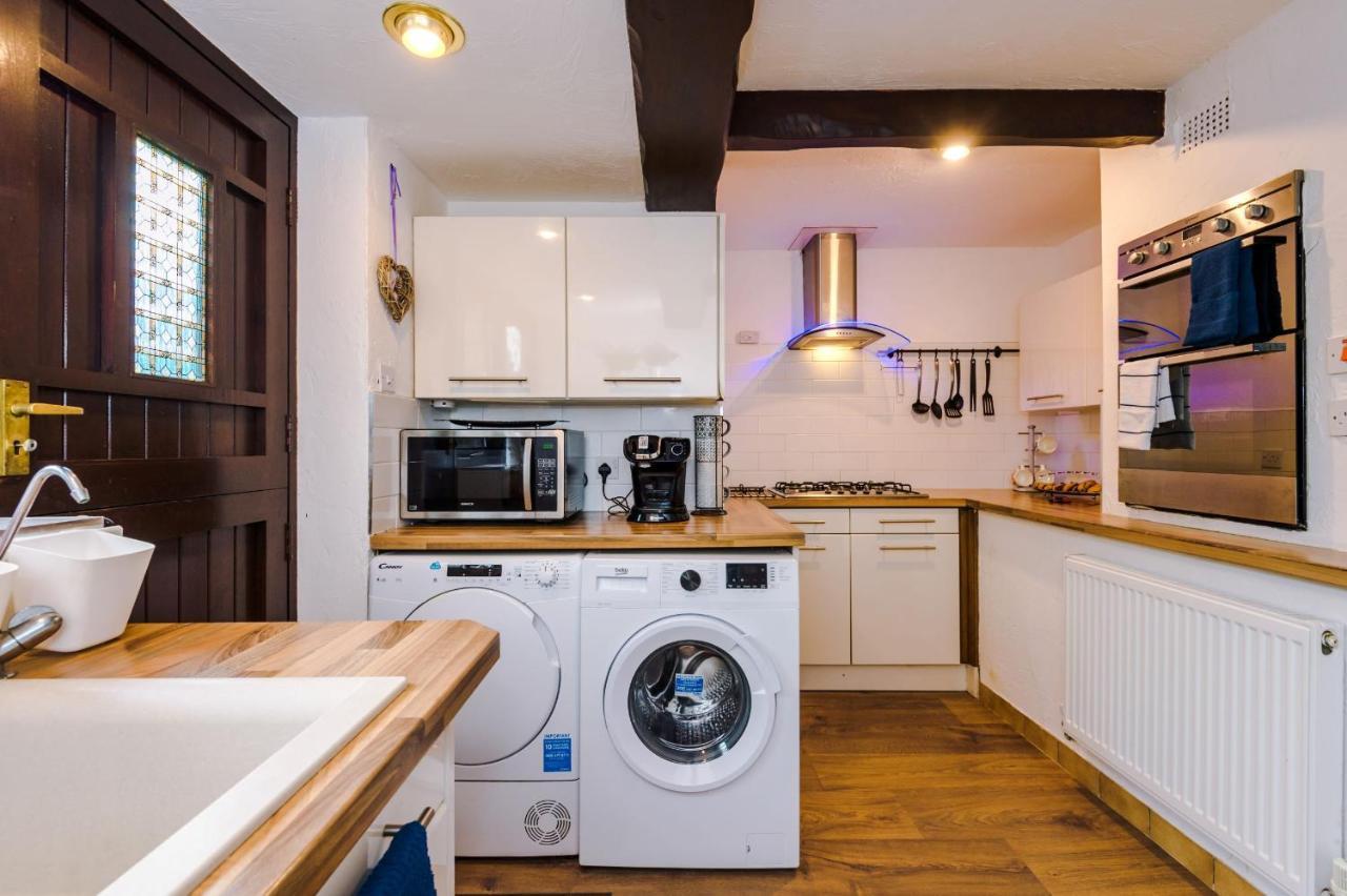 Sunshine Cottage By Happy Sunshine Stay Golborne Esterno foto