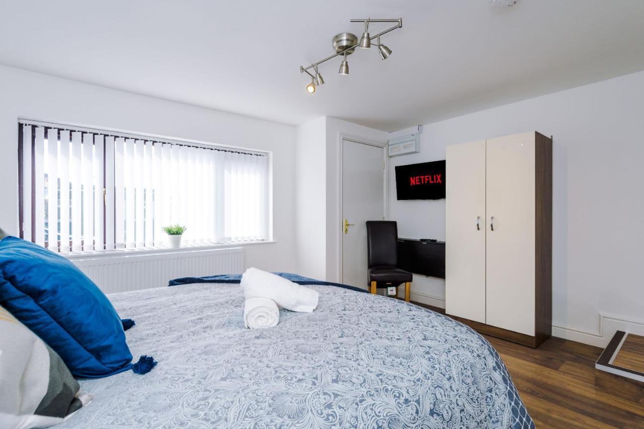 Sunshine Cottage By Happy Sunshine Stay Golborne Esterno foto